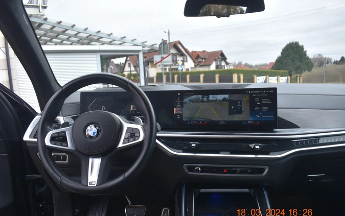 BMW X7 cena 485000 przebieg: 30000, rok produkcji 2022 z Trzebiatów małe 67